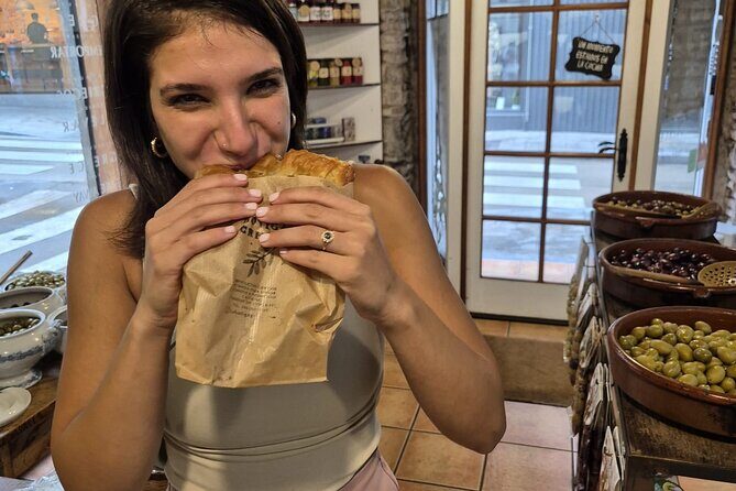 Eixample Unwrapped A Vegan Tour in Barcelona - Engaging Meta Description