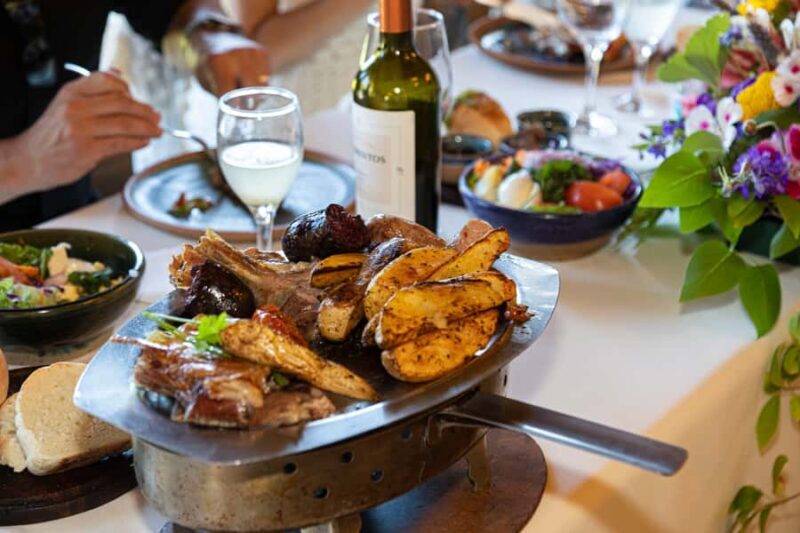 El Calafate: Estancia 25 de Mayo Tour with Dinner & Transfer - Discovering Estancia 25 de Mayo: Authentic Patagonian Life Close to El Calafate