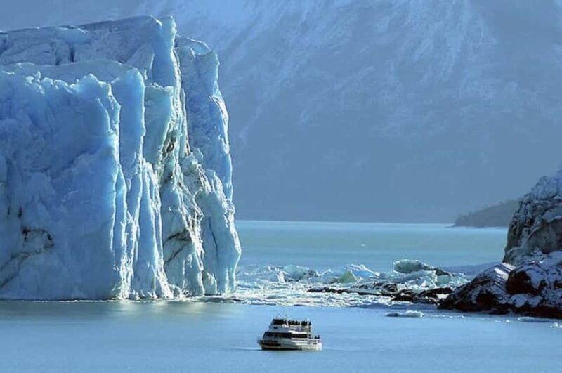 El Calafate: Perito Moreno Glacier, visit to footbridges with navigation - Discovering the Perito Moreno Glacier with GPS TRAVEL Patagonia