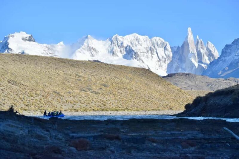 El Chalten: Rio de las Vueltas and Patagonia Rafting - El Chalten: Rio de las Vueltas and Patagonia Rafting – A White-Knuckle Adventure in a Spectacular Setting
