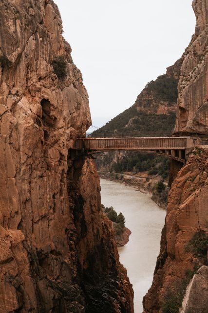 El Chorro: Hike" Caminito del Rey " + E-bike guided tour 2h - A Deep Dive into the Experience