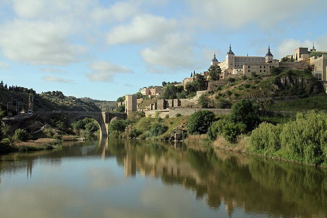 El Escorial & Valley of the Fallen from Madrid - FAQ