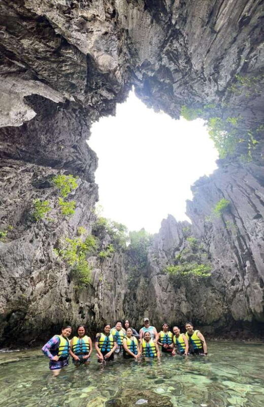 El Nido: Island Hopping Tour C with Lunch EDTF included - Exploring El Nido: Island Hopping Tour C with Lunch and EDTF