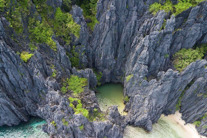 El Nido Island Hopping Tour from Puerto Princesa - Other Stops and Flexibility