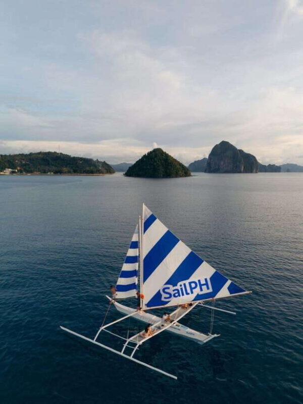 El Nido Islands: Shared Paraw Sunset Sailing - El Nido Islands: Shared Paraw Sunset Sailing – A Peaceful Filipino Tradition
