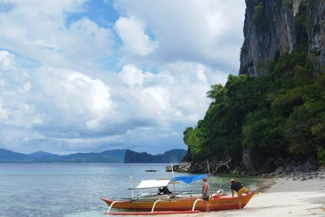 El Nido Palawan fishing with local Fisherman with lunch - A Detailed Look at the Experience