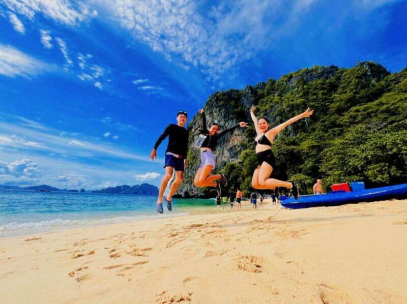 El Nido: Private Customized Tour with Snake island & Caves - El Nido: Private Customized Tour with Snake Island & Caves