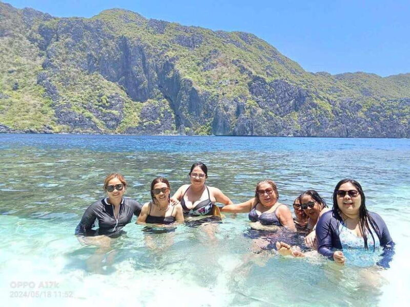 EL NIDO: Private Island Hopping Tour C w/BUFFET LUNCH - What Makes This Tour Stand Out?