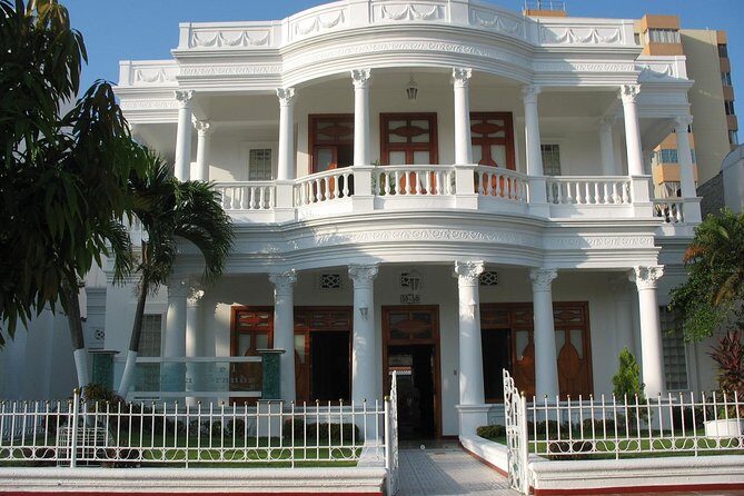 El Prado neighborhood of Barranquilla - A Closer Look at the El Prado Neighborhood Tour