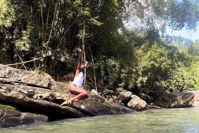 El Yunque Rainforest and Luquillo Beach and Kiosk Private Tour - Exploring Puerto Ricos Natural Gems: El Yunque and Luquillo Beach