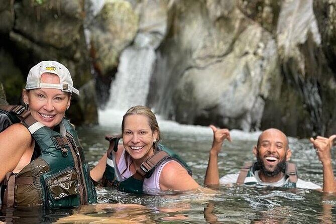 El Yunque Small Group Tour with Luquillo Lunch Stop and Transport - Discovering El Yunque: The Heart of the Adventure