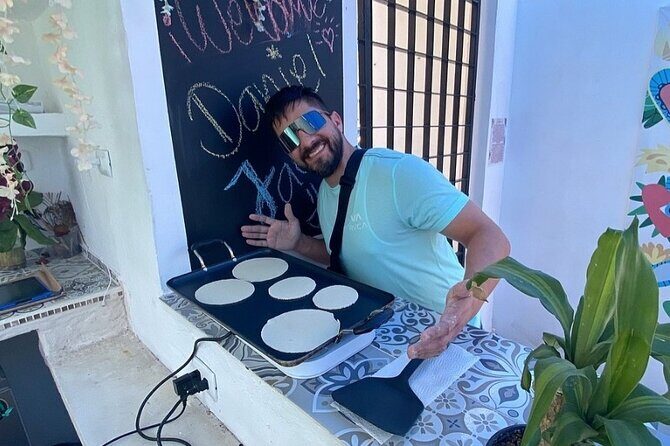 Elaboration of tortillas by hand following the Mexican tradition - Who This Tour Is Perfect For