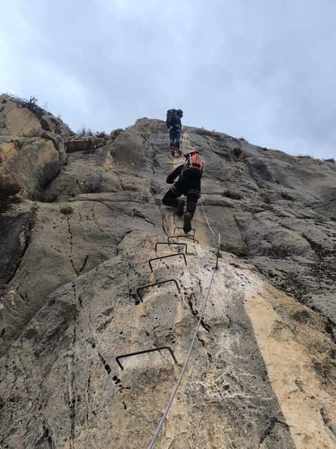 Elda: El Bolón via ferrata with zip line and abseiling - Key Points