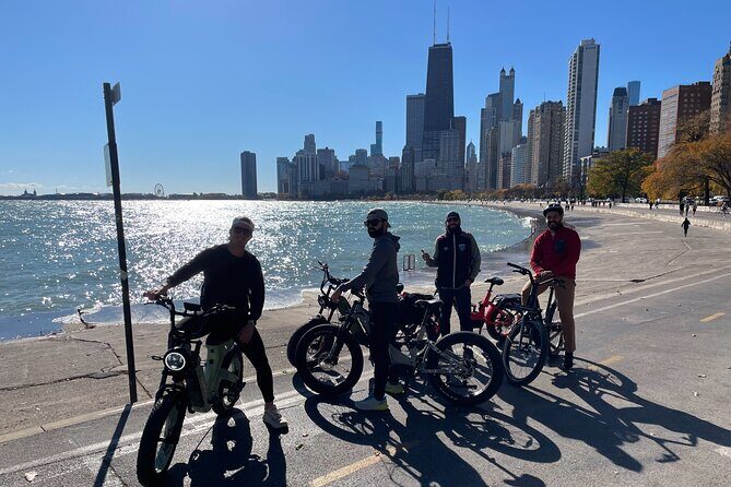 Electric Bike Rentals in Lincoln Park - Key Points