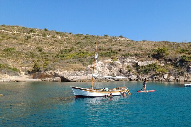 Electric Boat Daily Cruises - Exploring Spetses with Electric Boat Daily Cruises: A Unique Mediterranean Experience