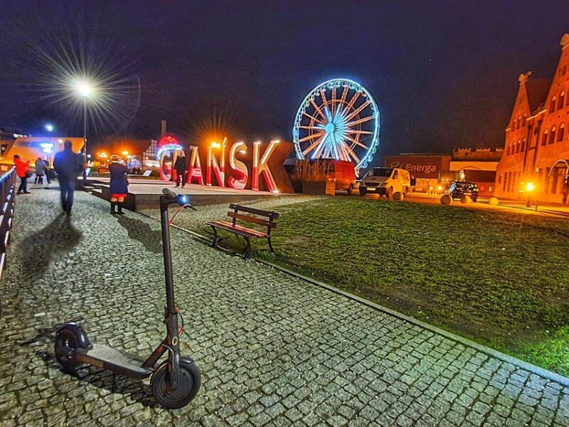 Electric Scooter Tour: Old Town Gdask - 1,5-Hour of Magic! - Key Points