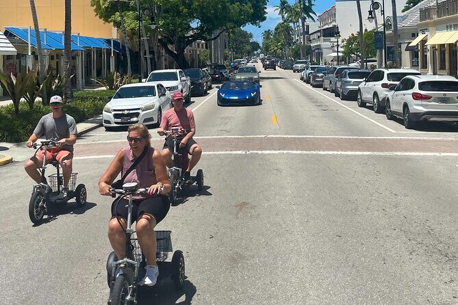 Electric Trike & Moped Tour of Downtown Naples - Fun For Everyone - Discover Naples in a Unique Way: Electric Trike & Moped Tour
