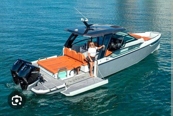 ELEGANT LUXURY MOTOR YACHT PARTY (*No Hidden Fees*) - An In-Depth Look at the Miami Luxury Motor Yacht Tour