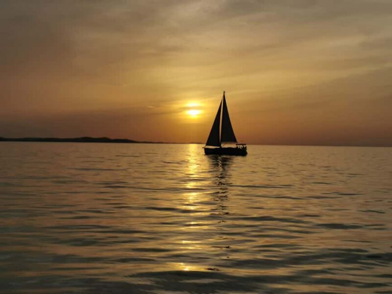 Elegant Sunset cruise under sails,large yacht,full comfort - The Sum Up