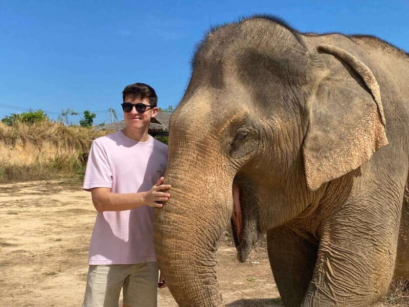 Elephant Sanctuary & Floating Village Private Tour - A Detailed Look at the Elephant Sanctuary & Floating Village Private Tour