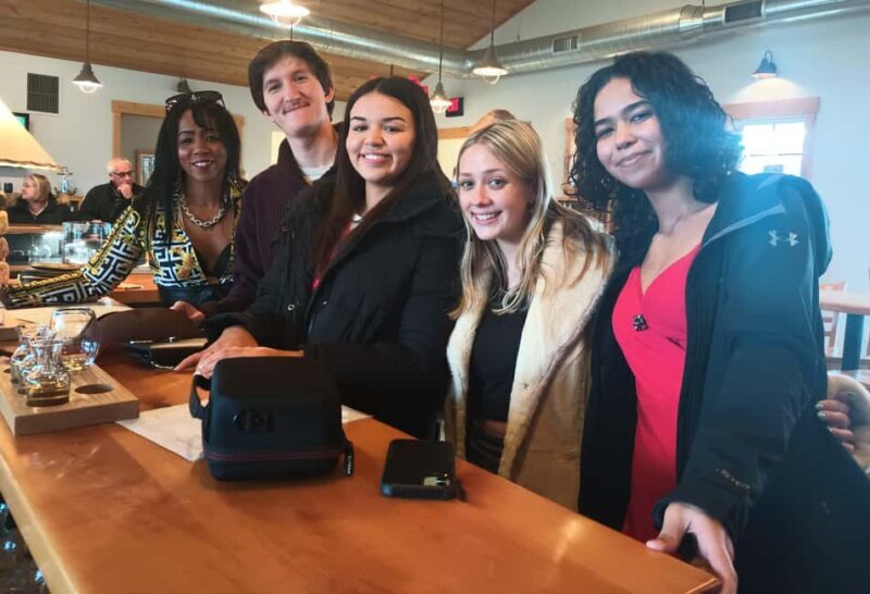 Elk Rapids: Torch Lake Area Movie Star Wine Tour (No Bus) - Elk Rapids: Torch Lake Area Movie Star Wine Tour (No Bus)