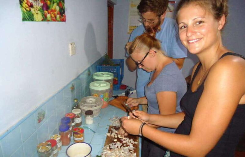 Ella: Cooking Class with Mom at Ella Cool Air Inn - Ella: Cooking Class with Mom at Ella Cool Air Inn