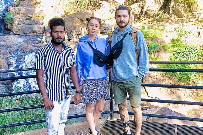 Ella to Nanu Oya train ride on (Train No: 1006 "Podi Menike") - Potential Drawbacks and Practical Tips