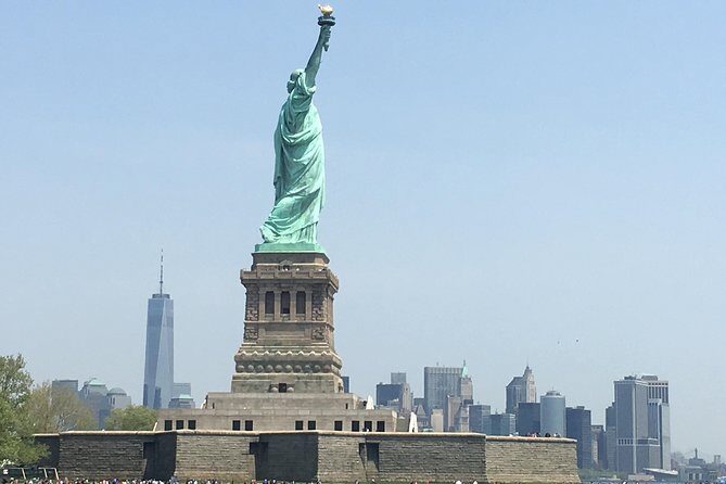 Ellis Island Statue of Liberty and 9/11 Memorial Pools Tour - FAQ