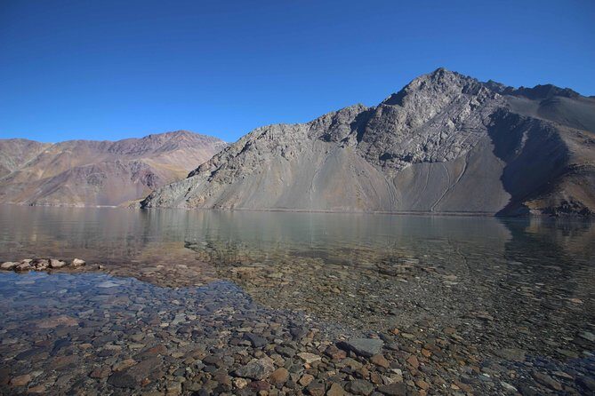 Embalse el Yeso and Termas del Plomo in semi-private 4x4 - Exploring the Andes in Style and Substance
