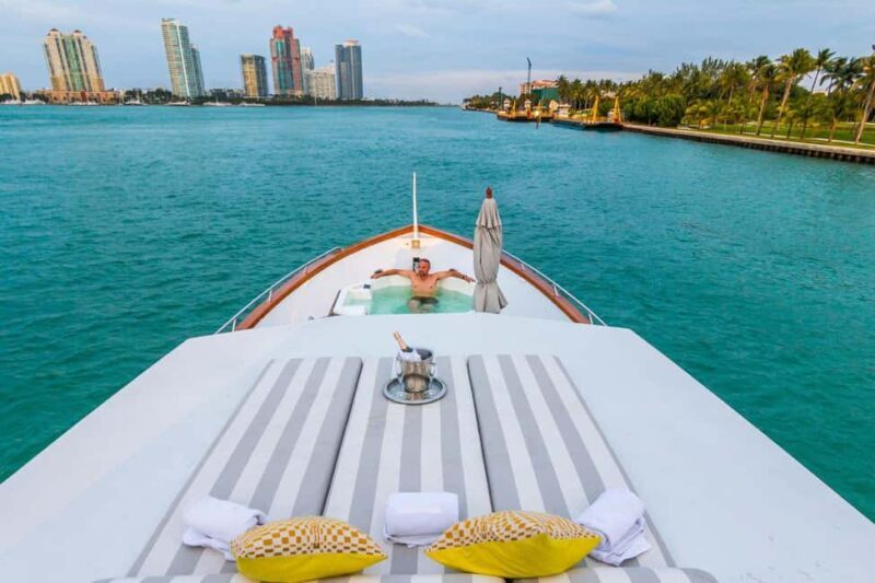 Set out on a Luxurious Journey Aboard the 103 Trilogy Yacht - Key Points