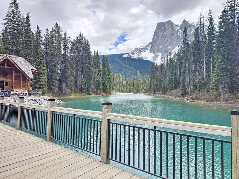 Emerald Lake, Lake Louise, Johnston Canyon & Banff Tour SUV - A Closer Look at the Tour Experience