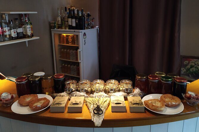 Enchanting Honey and Healing Tea Tasting - A Close Look at the Experience