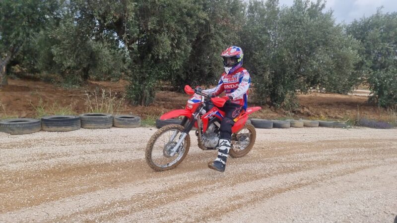Enduro Class three hours - Carregado, Lisboa - Discover the Thrill of Off-Road Motorcycling in Carregado, Lisboa