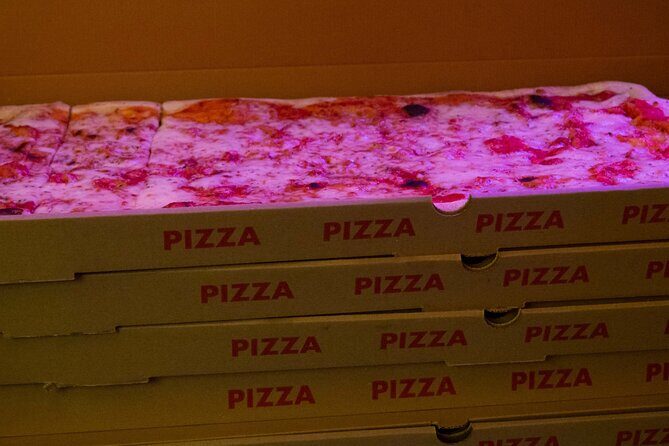 English Comedy Showcase Including Pizza in Berlin Mitte - A Deep Dive into the Comedy Showcase in Berlin