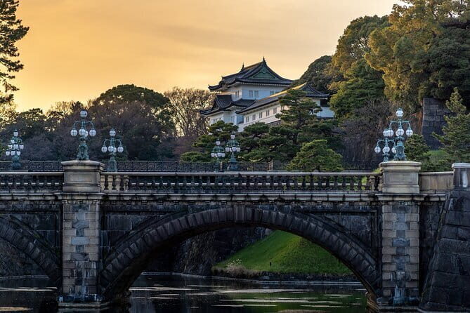 English Guided 2 Days Tokyo ,Mt Fuji and Hakone Private Tour - Authenticity, Comfort, and Value