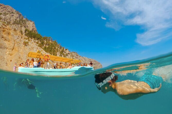 Enjoy crystal clear waters for 2 hours - A Detailed Look at the Mallorca Relaxation Boat Trip