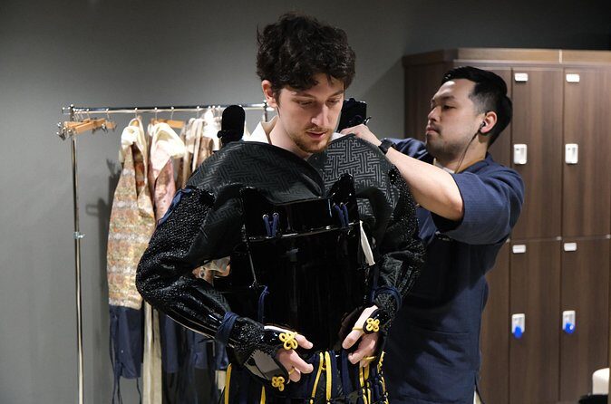 Enjoy taking impressive photos dressed as a samurai - Practical Tips for Your Visit