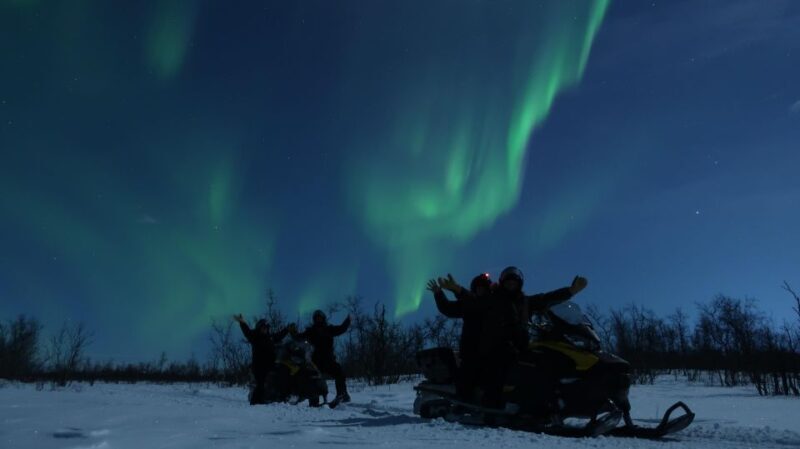 Enjoy the Aurora Show on top of the mountain inc tipi dinner - Key Points