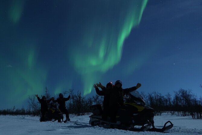 Enjoy the Aurora show on top of the mountain inc tipi dinner - In-Depth Review of the Tour: What You Can Expect