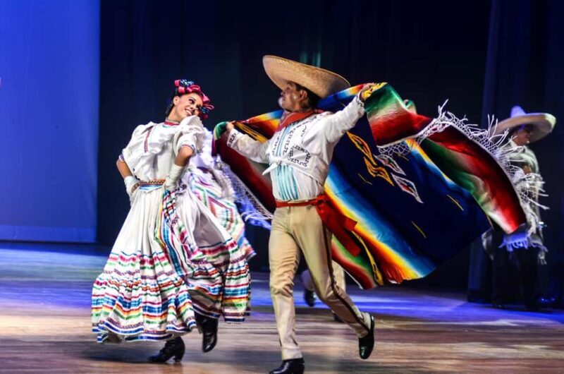 Enjoy the Folkloric Ballet at the Palacio de Bellas Artes - Detailed Breakdown of the Tour