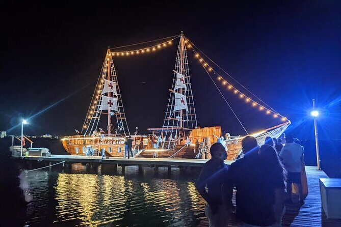 Enjoy The Spanish Galeon with a Romantic Night Dinner in Cancun - FAQs