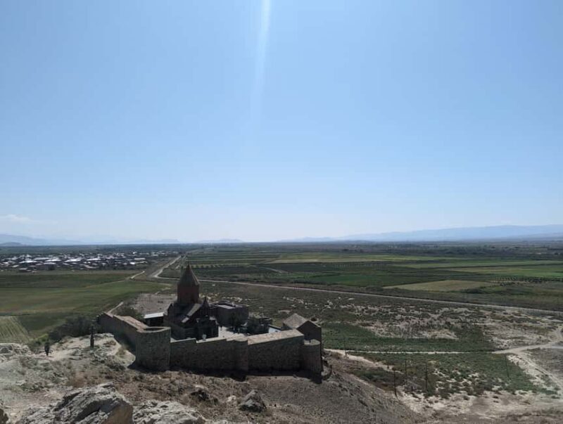 Enlightened Armenia: Echmiadzin, Khor Virap, Noravank, Areni - Discover Armenias Heart and Soul with the Enlightened Armenia Tour