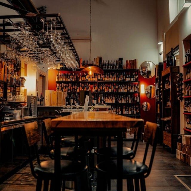 ENOTECA VENARIA: degustazione vini e cibo locale - Authentic Piedmont Flavors in a Cozy Wine Tasting Near Venaria Palace
