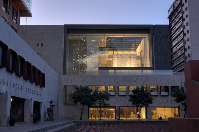 Entrance and Tour of Museum Memory and Tolerance - FAQ