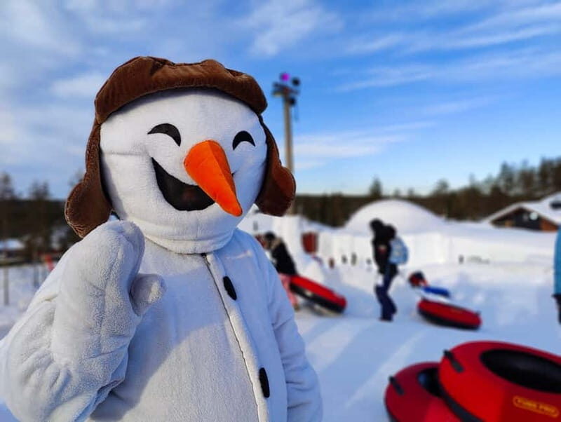 Entrance tickets to Snowman World and Snow Restaurant Dinner - Who Should Consider This Tour?