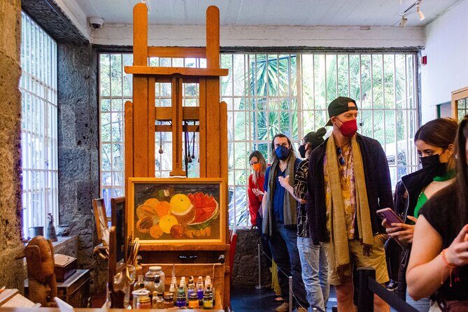 Entrance to Frida Kahlo Museum with Written Guide - FAQ