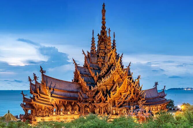 Entry Ticket to the Sanctuary of Truth Pattaya - Location and First Impressions