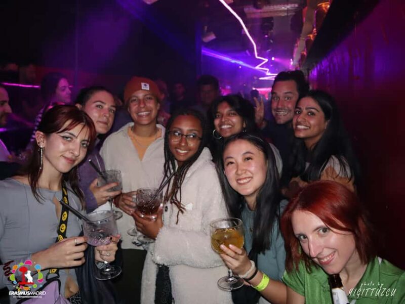 Erasmus,Internationals Madrid All-Uni Welcome Party Pubcrawl - Uncover Madrid’s Nightlife with the Erasmus, Internationals All-Uni Welcome Party Pubcrawl