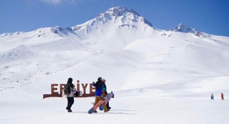 Erciyes Mountain & Ski Tour with Professional Ski Instructor - Lunch with a View