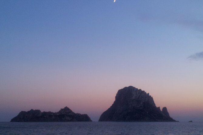 Es Vedra Sailing Voyage - An In-Depth Look at the Es Vedra Sailing Voyage